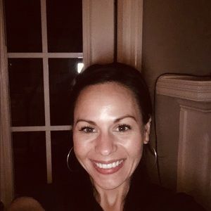 Meet your Posher, Abigail